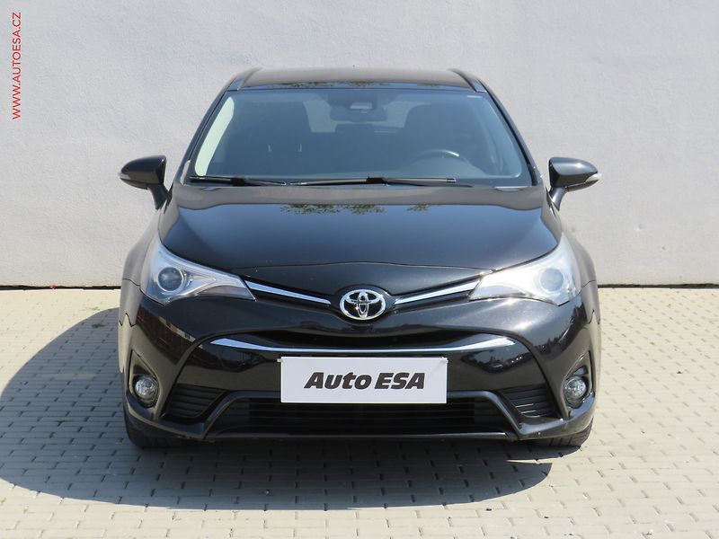 Toyota Avensis (2017) 1.8 VVT-i, ČR, Active - fotka 2 z 23