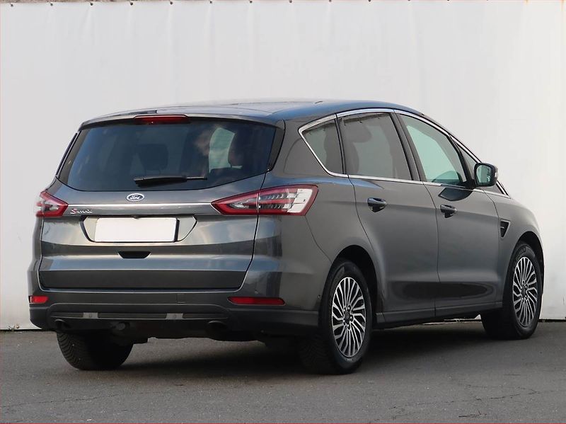 Ford S-MAX (2018) Titanium 2.0 EcoBlue, Automat - fotka 5 z 22