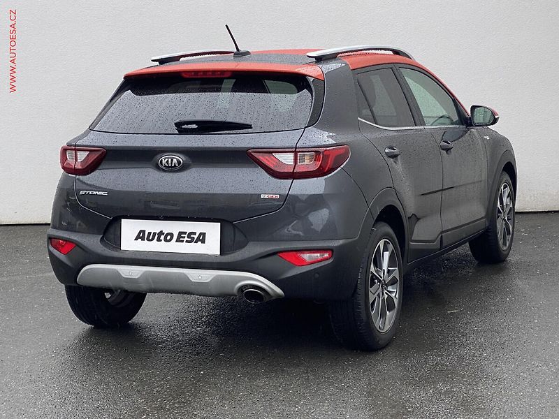 Kia Stonic (2018) 1.0 T-GDi, Platinum, kůže - fotka 4 z 18