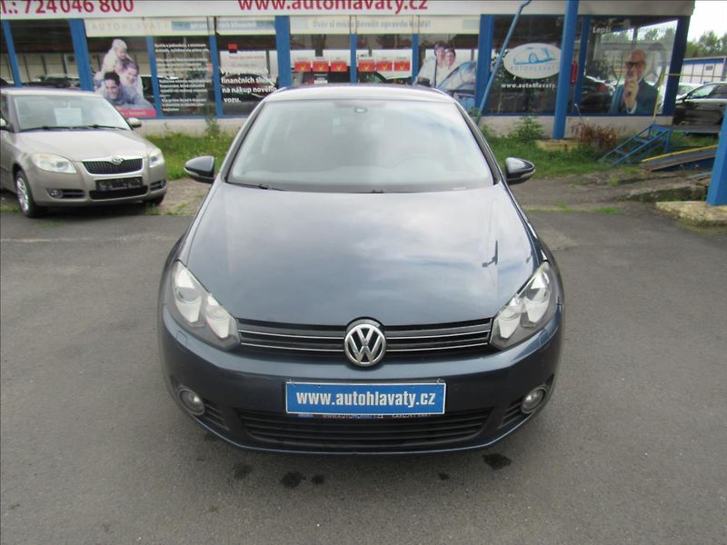 Volkswagen Golf 1,2 TSI 77kW BMT Team - fotka 2 z 28