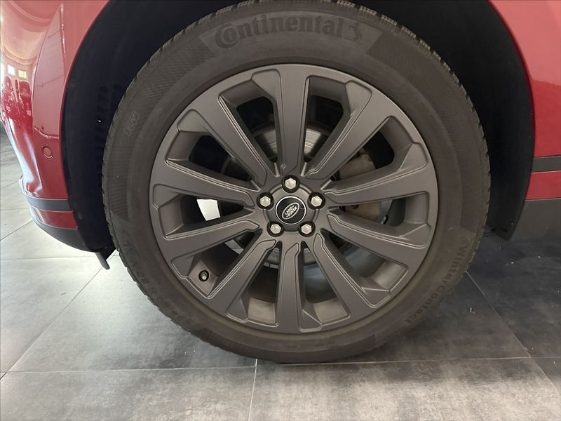 Land Rover Range Rover Velar 2,0   D180 AWD DYNAMIC HSE - fotka 32 z 34