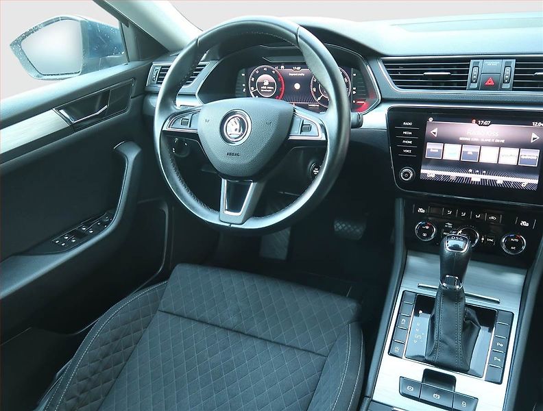 Škoda Superb (2019) 2.0 TDI, Automat, Serv.kniha - fotka 7 z 19