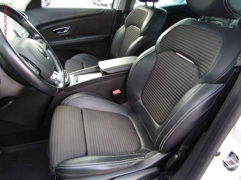 Renault Scénic (2019) 1.8DCi, servis.kniha - fotka 9 z 20