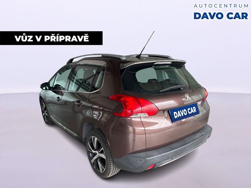 Peugeot 2008 1.6 VTi 88kW Allure Serv.Kniha - fotka 2 z 12