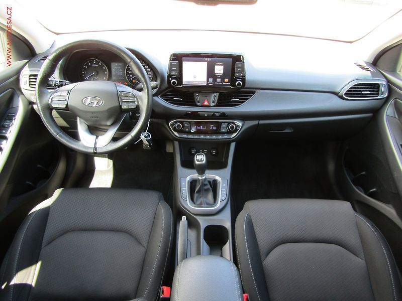 Hyundai i30 (2019) 1.4T-GDI, ČR, servis.kniha - fotka 8 z 24