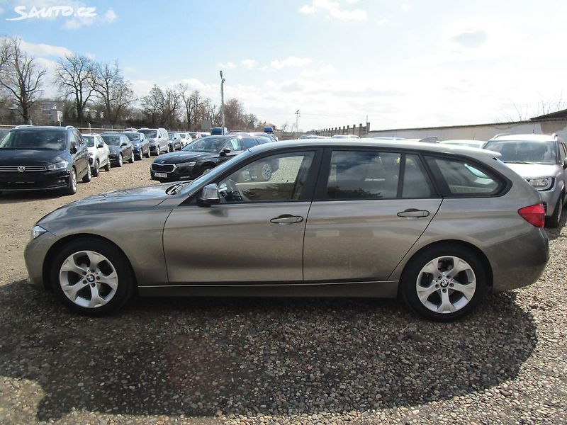 BMW Řada 3 318d-xDrive-4x4-2,0D-110KW-Fac - fotka 4 z 44