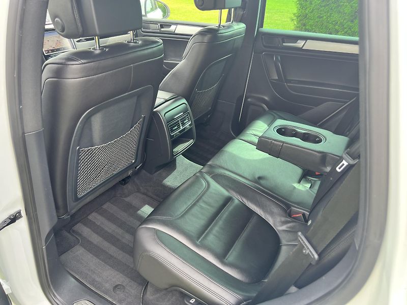 Volkswagen Touareg 3.0TDI 180KW,TZ,KůŽE,ROZVODY!! - fotka 14 z 52