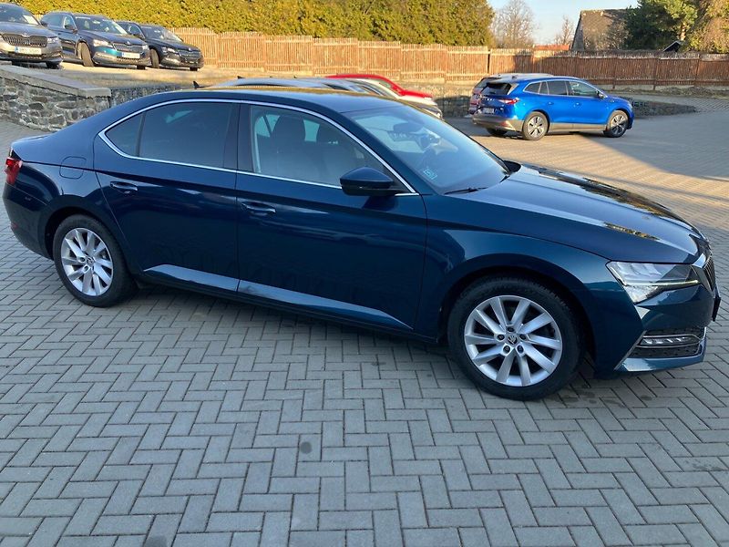 Škoda Superb (2020) IV 1.4PHEV 160 STYLE DSG - fotka 3 z 37