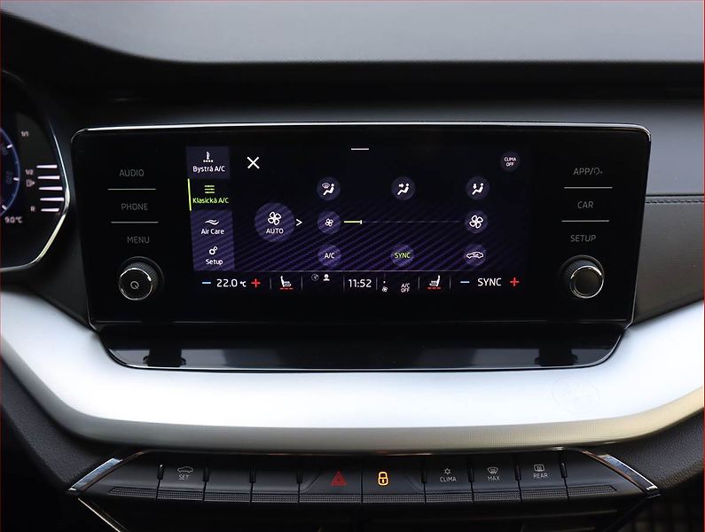 Škoda Octavia (2023) Ambition Plus 2.0 TDI - fotka 16 z 22