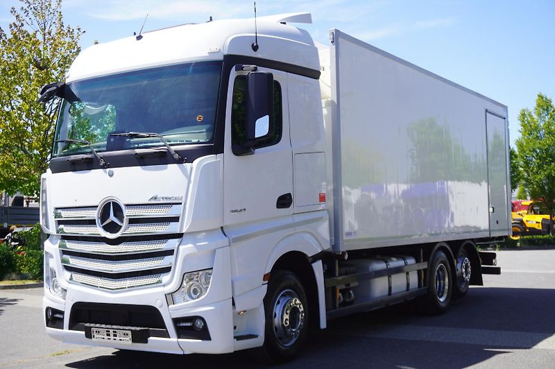 Mercedes-Benz Actros (2018) 2542 / GIGA cabin - fotka 3 z 25