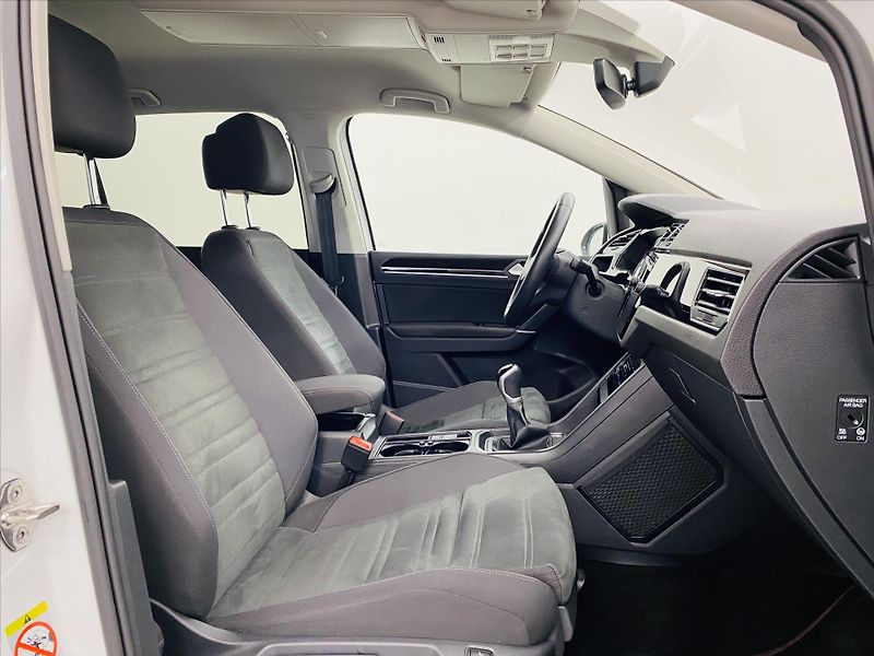 Volkswagen Touran 1,5 TSI 110 kW Comfortline - fotka 8 z 26