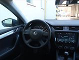 Škoda Octavia (2014) 1.6 TDI, Serv.kniha, Navi - náhled 7