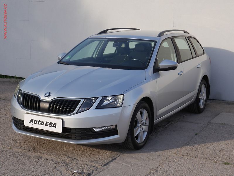 Škoda Octavia (2018) 2.0 TDi, ČR, DSG - fotka 3 z 15