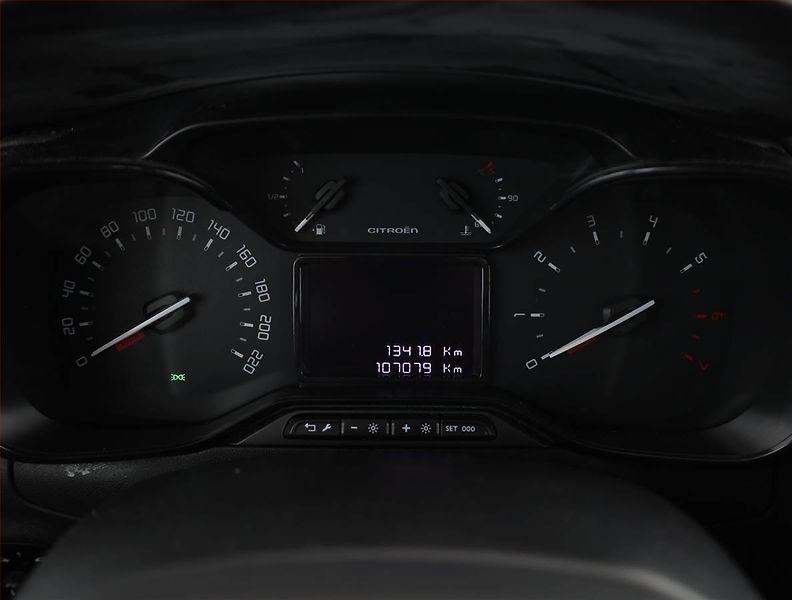 Citroën C3 (2018) 1.2 PureTech, Tempomat - fotka 9 z 16