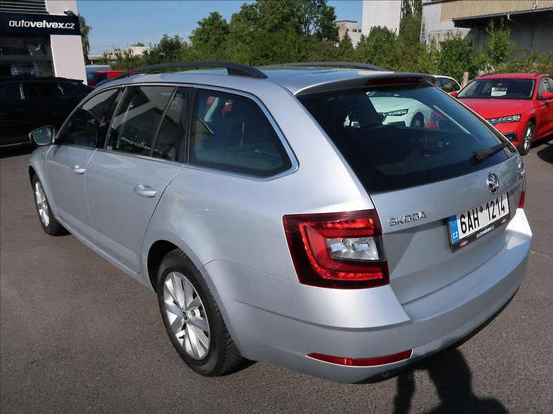 Škoda Octavia 1,6 TDi,85kW,Style,ČR,serv.kn. - fotka 4 z 28
