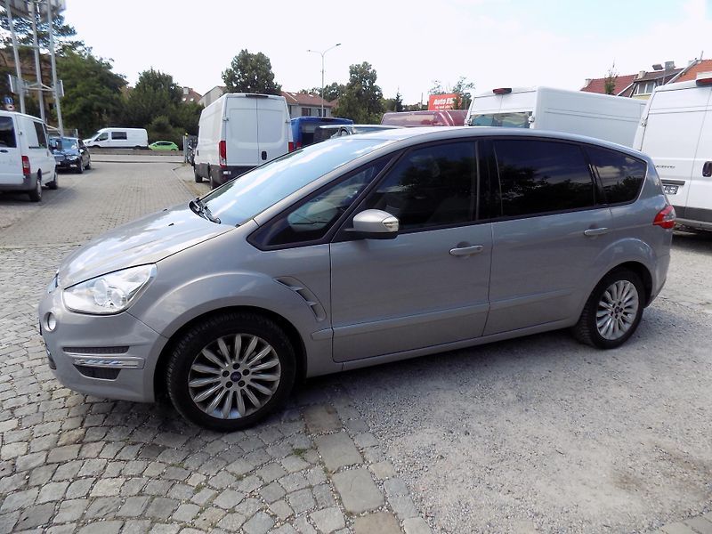 Ford S-MAX 2,0 TDCI 103 KW VÝHŘEV, TAŽNÉ - fotka 17 z 41