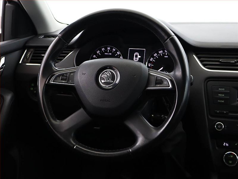 Škoda Octavia (2014) Elegance 1.6 TDI, Serv.kniha - fotka 12 z 14