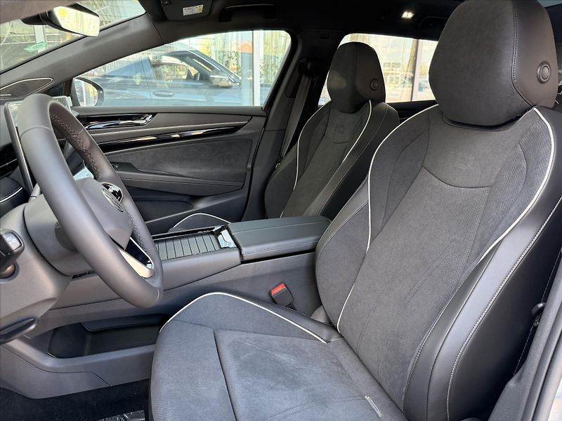 Volkswagen ID.7 Tourer (2025) 210 kW 77kWh  Pro People - fotka 15 z 23