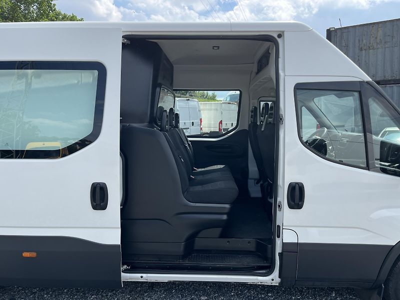 Iveco Daily (2021) 2.3D 35S16H 6MIST ČR MAXI  - fotka 14 z 17