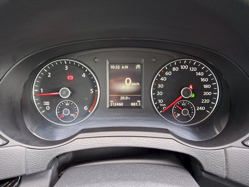 Seat Alhambra (2016) Style DSG 2,0TDi 135kW - fotka 18 z 35