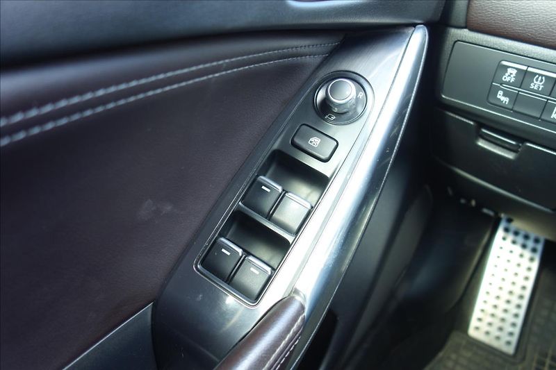 Mazda 6 2,2 D 129KW, SERV.KN., REVO. - fotka 35 z 39