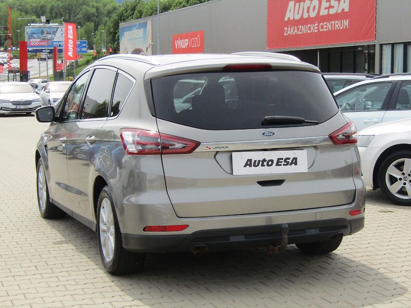Ford S-MAX (2017) 2.0 TDCi, servis.kniha, AT - fotka 6 z 19
