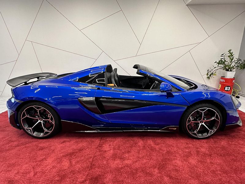 McLaren 600LT (2020) Spider B&W*CARBON*SERVIS*TOP - fotka 8 z 14