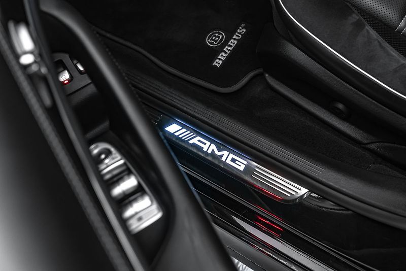Mercedes-Benz Třídy E Brabus 700PS - fotka 21 z 28