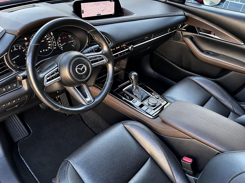 Mazda CX-30 (2021) 2.0 SKYACTIV-G 110 kW COSMO - fotka 8 z 32