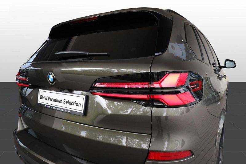 BMW X5 xDrive30d - fotka 26 z 37