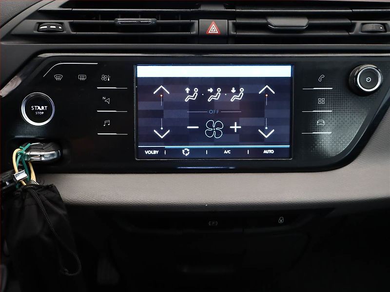 Citroën C4 Picasso (2017) 1.6 BlueHDi, Navi, Xenony - fotka 9 z 13