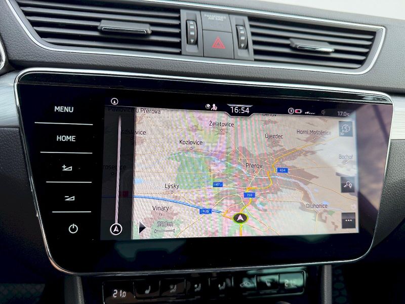 Škoda Superb (2022) 2.0 TDI 110kW DSG Business - fotka 17 z 35
