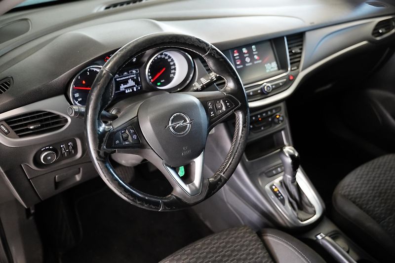 Opel Astra - fotka 12 z 22