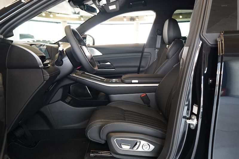 Xpeng G9 (2026) AWD Performance - 575 HP !!! - fotka 20 z 54