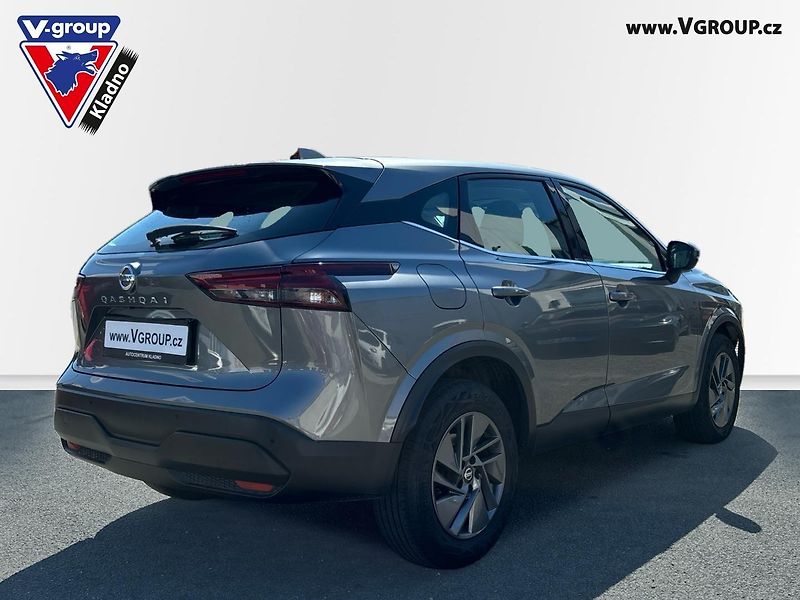 Nissan Qashqai (2021) 1.3 M-HEV, automat, 116kw - fotka 4 z 22