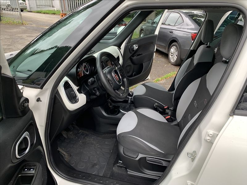 Fiat 500L 1,6 JTD,ČR - fotka 13 z 17