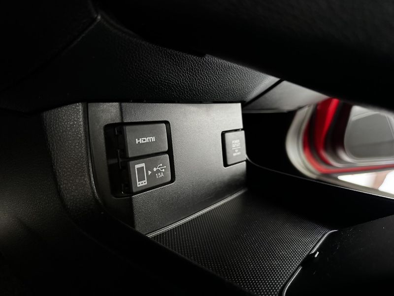 Honda Civic (2017) 1.5 VTEC Turbo Sportline - CZ - fotka 21 z 25