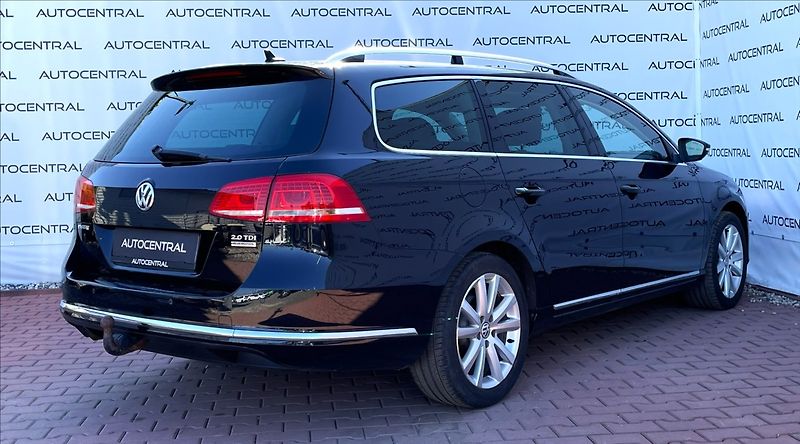 Volkswagen Passat 2,0 TDi,103kW,HIGHLINE,STK 7/2 - fotka 4 z 26
