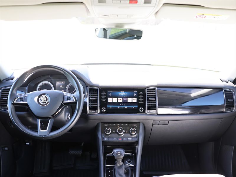 Škoda Kodiaq 2,0 TDI 140kW 4x4 DSG CZ Style - fotka 33 z 41