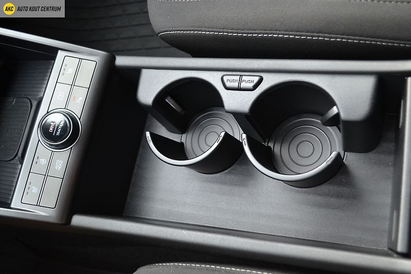 Hyundai Kona 1,6 T-GDI 2WD DCT SMART TECHNO - fotka 22 z 50