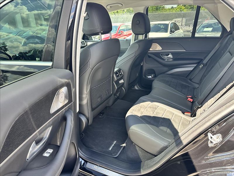 Mercedes-Benz GLE 350de 4MATIC AMG linie - fotka 11 z 14