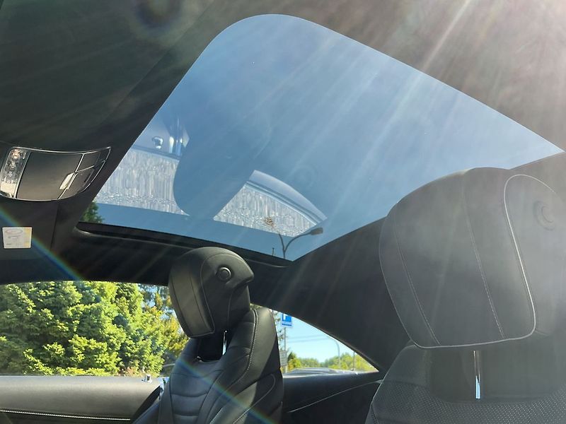 Mercedes-Benz Třídy S 500 AMG 4MATIC - fotka 18 z 24