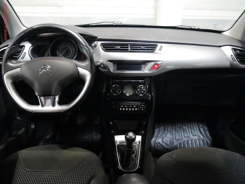Citroën C3 (2013) 1.2i, STK11/27 - fotka 8 z 15