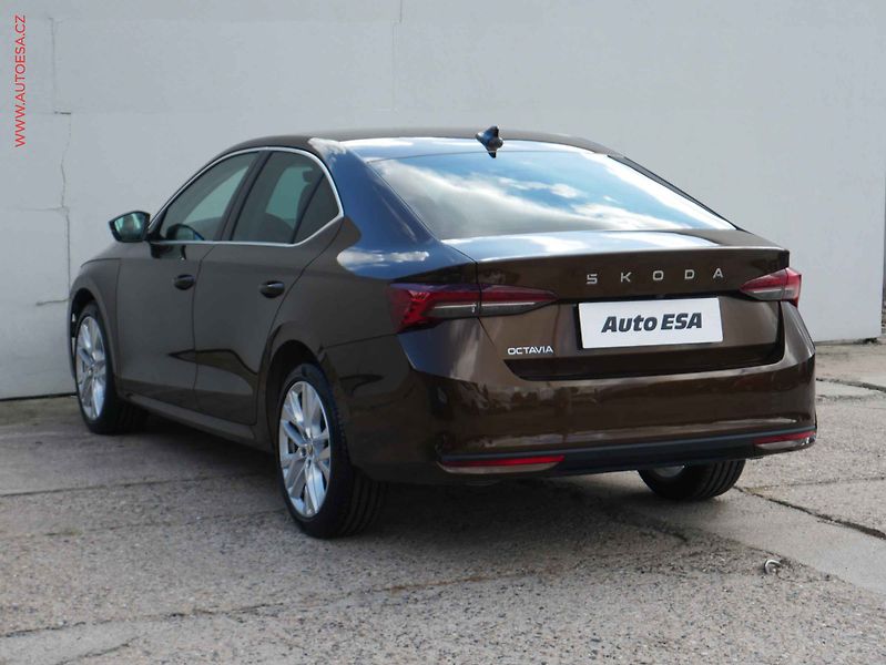 Škoda Octavia (2024) 1.5 TSi, 1.maj,ČR, Selection - fotka 4 z 19