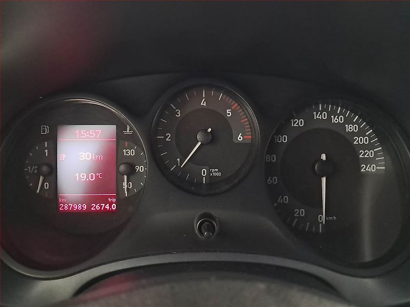 Seat Leon (2008) 1.9 TDI, Serv.kniha, po STK - fotka 11 z 17