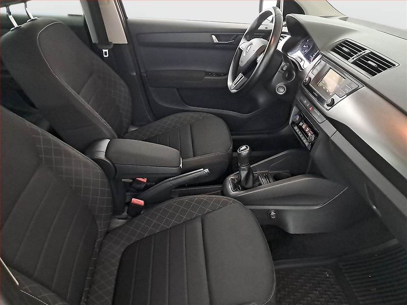 Škoda Fabia (2016) 1.2 TSI, ČR,1.maj - fotka 9 z 14