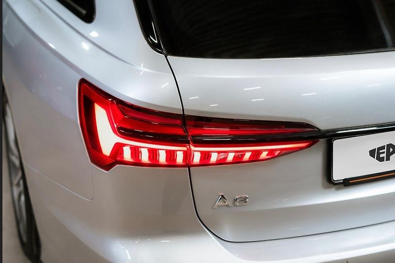 Audi A6 Avant 55 TFSI e quattro S Line Tažné - fotka 10 z 26