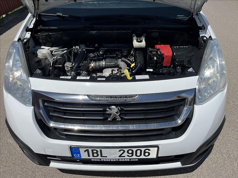 Peugeot Partner 1,6 HDi 5MÍST KLIM ROZVODY DPH - fotka 28 z 39