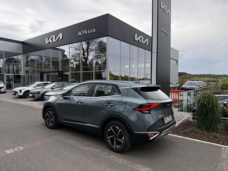 Kia Sportage 1.6 T-GDi Exclusive 4x2 - fotka 8 z 10