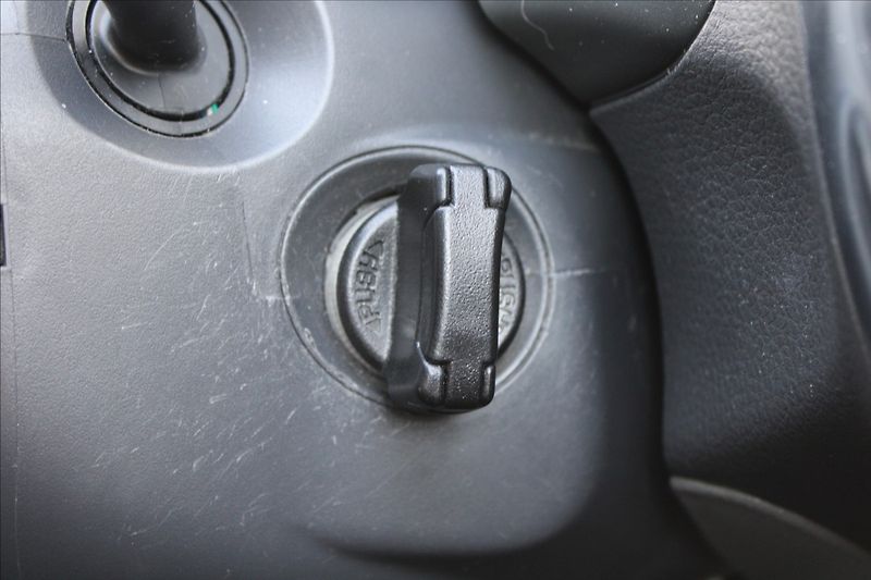 Suzuki SX4 1,6 VVT  4x4,KEYLESS,TAŽNÉ - fotka 17 z 33